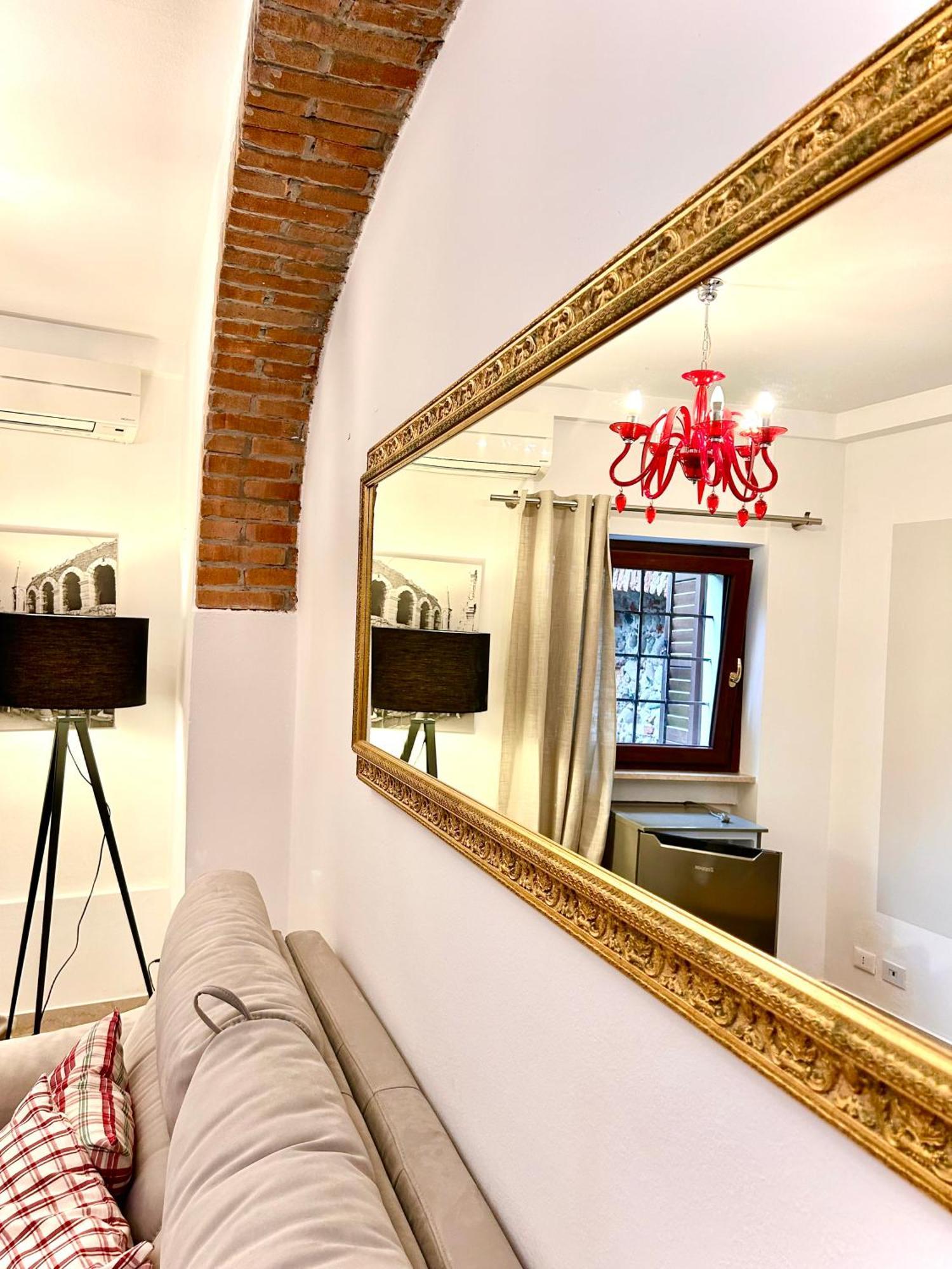 Rosso Verona Suite-Free Parking Ngoại thất bức ảnh